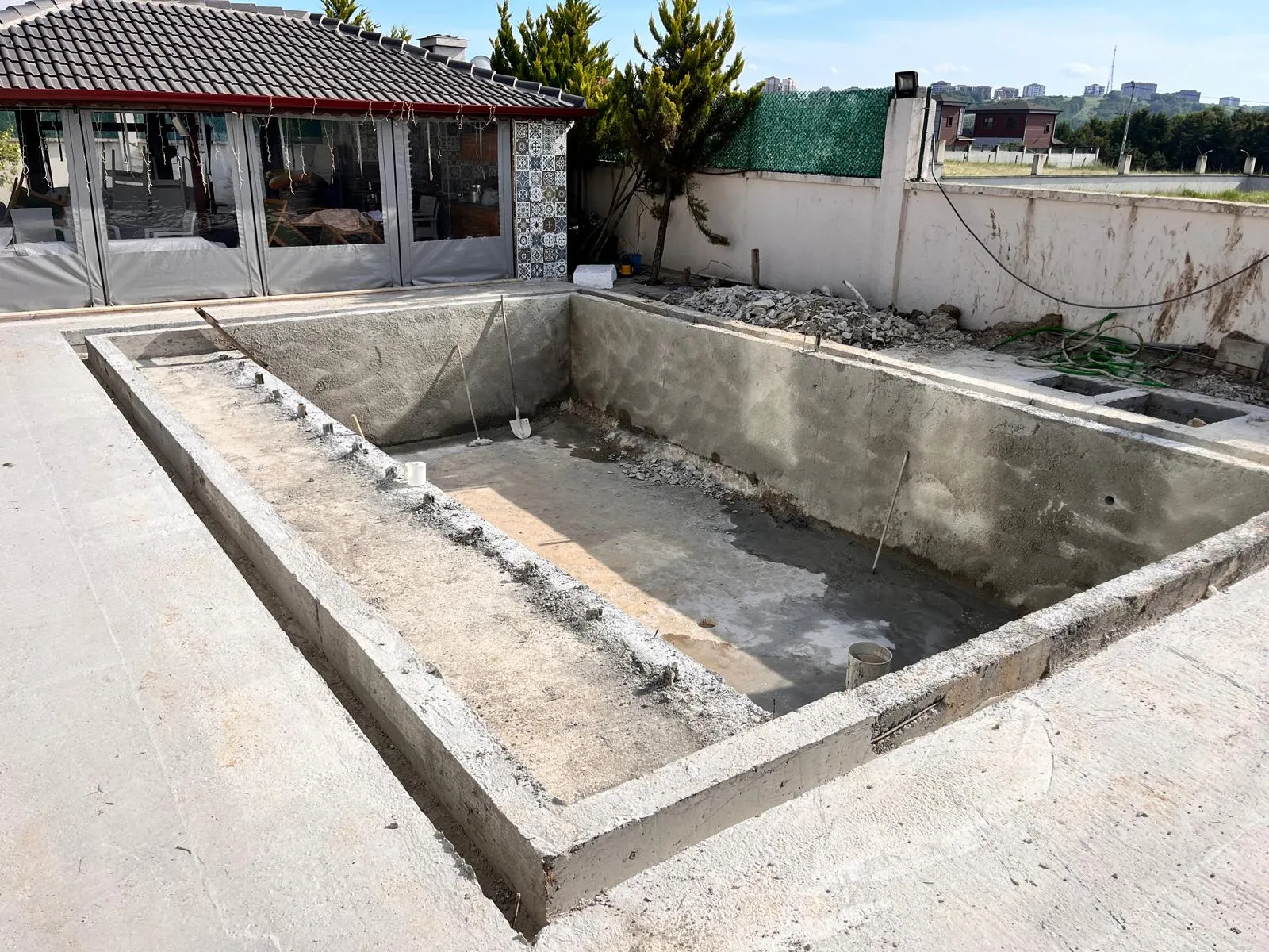 havuz beton kalıp beton dökümü